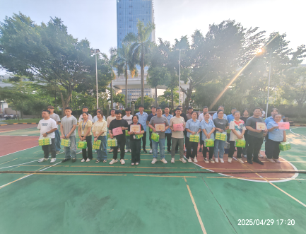 凝心聚力 “拔” 頭籌，勠力同心 “繩” 彩飛揚